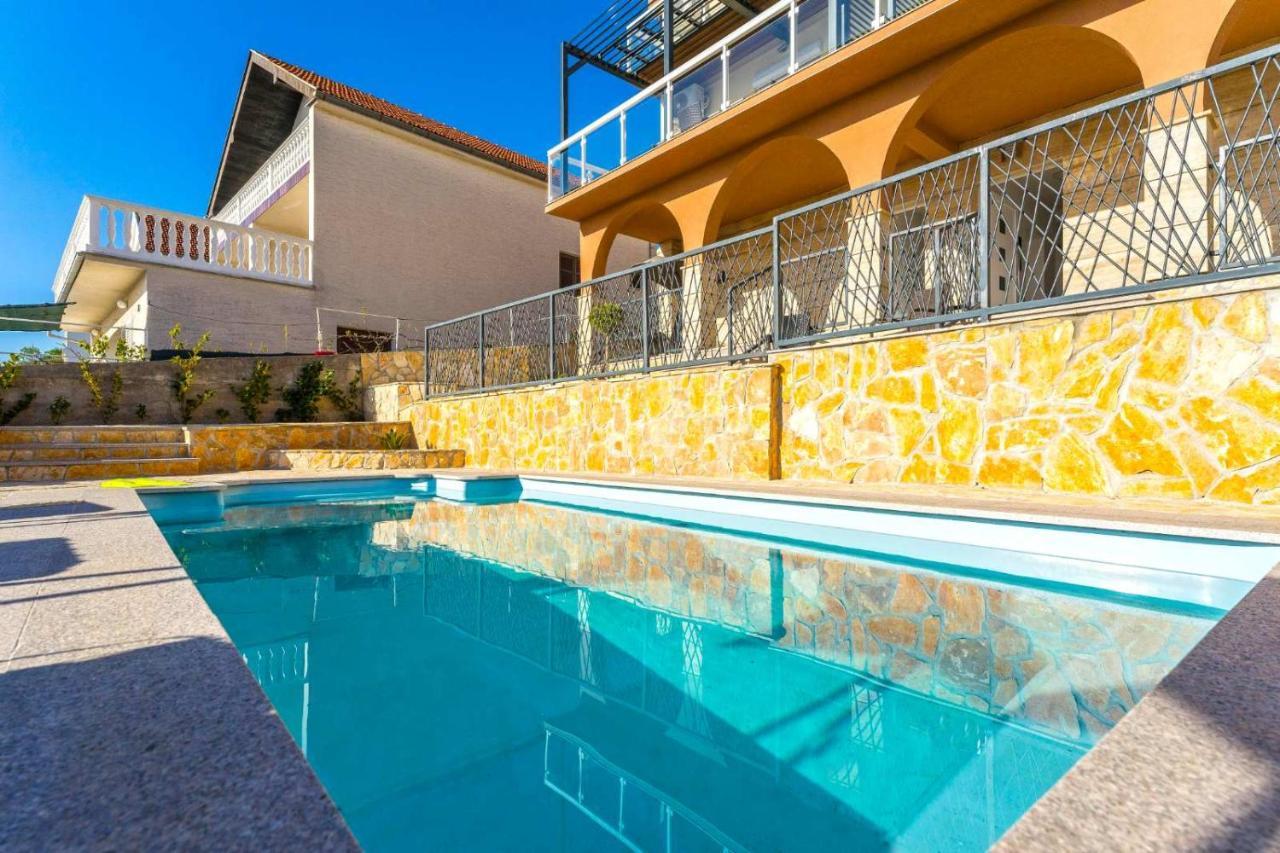 סבטי פטר Villa Maris מראה חיצוני תמונה